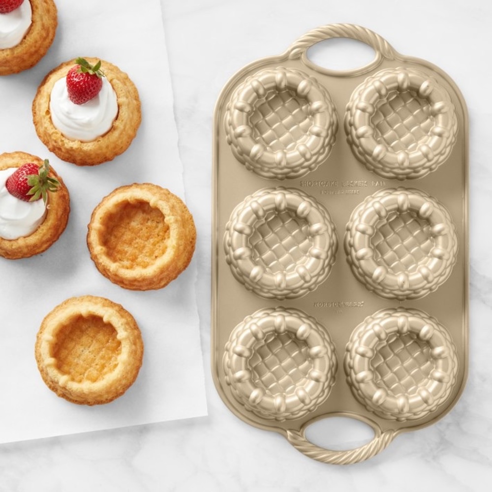Nordicware Shortcake Baskets Pan